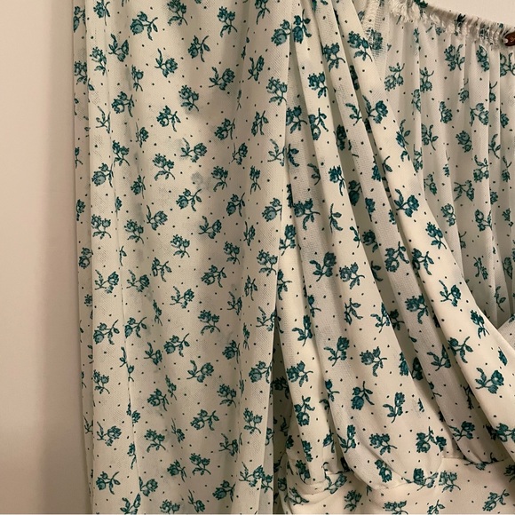 Free People Flowy Floral Top - Picture 2 of 5